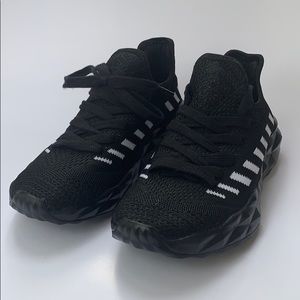 Madden girl radly Color Black size 7